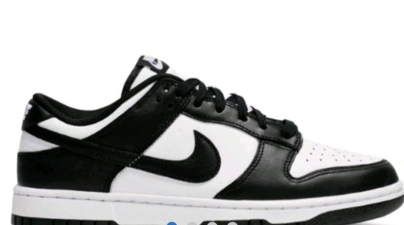 Low Dunks Panda